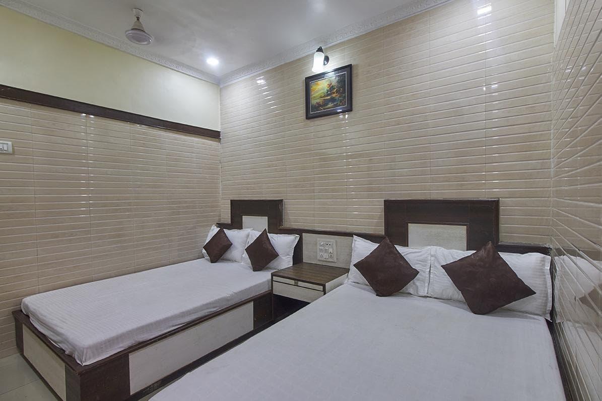 Plaza Guest House Bombay Exterior foto